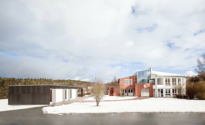 Bürogebäude der Firma Riegg & Partner Intercorp und Riegg & Partner Werbeagentur in  Neudrossenfeld