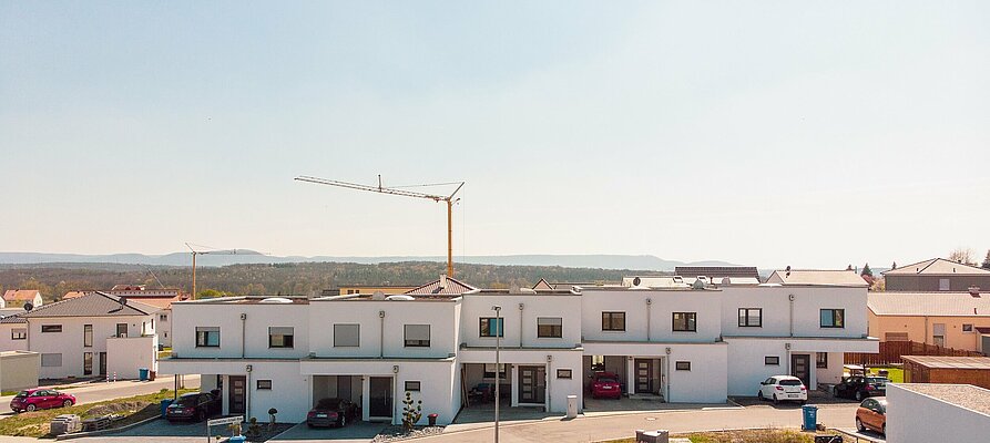 Frontansicht der Reihenhausanlage Osterfeld