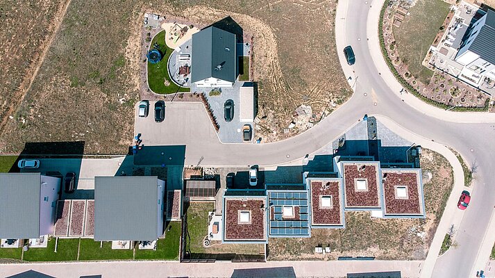 Blick über die Reihenhausanlage Osterfeld in Haßfurt